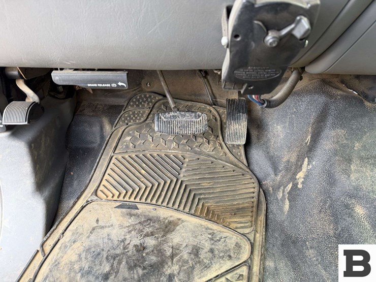 2005-ford-f250-image-35