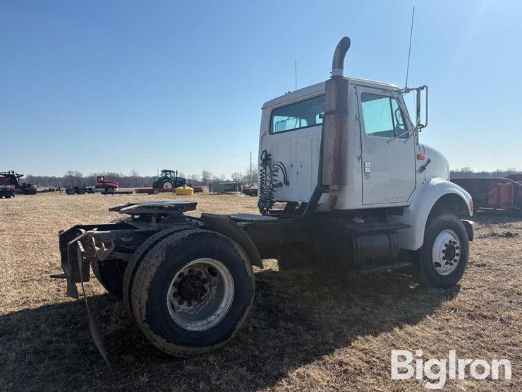 1992-international-7100-image-5