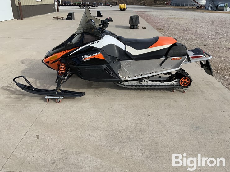 2011-arctic-cat-500-image-8