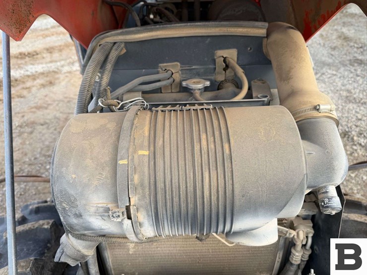 2014-kubota-m8540hd-image-24