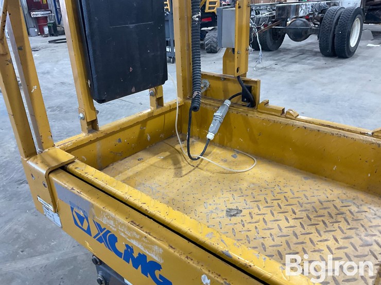 2021-massey-ferguson-730-image-14