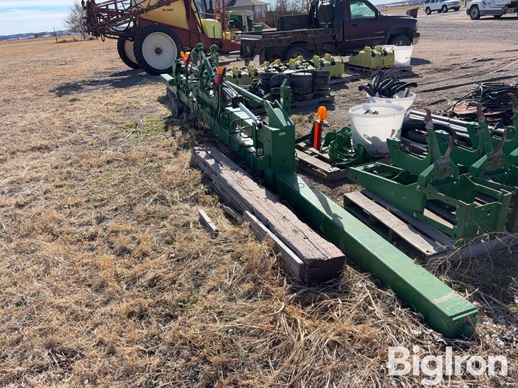 john-deere-1720-image-1