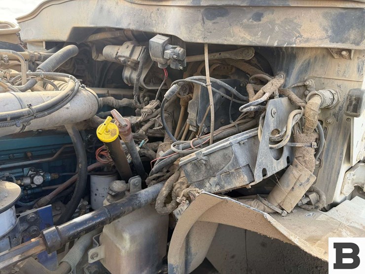 2003-international-durastar-4300-image-32