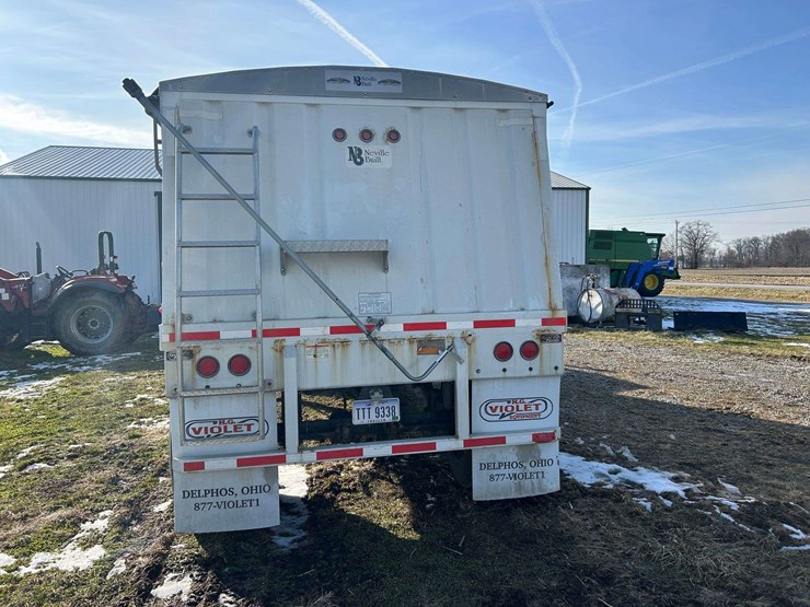 2013-neville-trailer-image-3