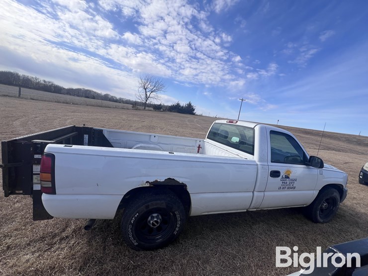 2006-gmc-sierra-1500-image-4