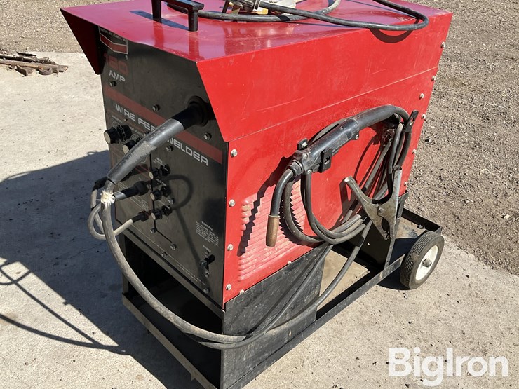 century-wire-feed-welder-image-17