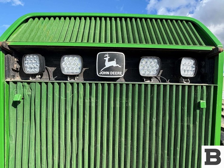 john-deere-8960-image-10