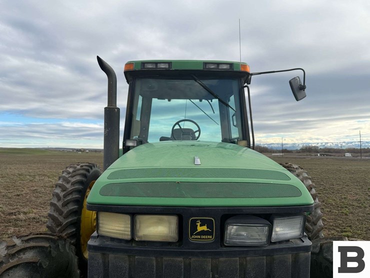 1995-john-deere-8300-image-13