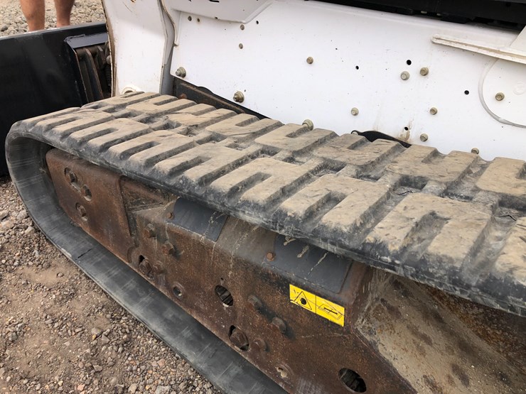 2017-bobcat-t870-image-7