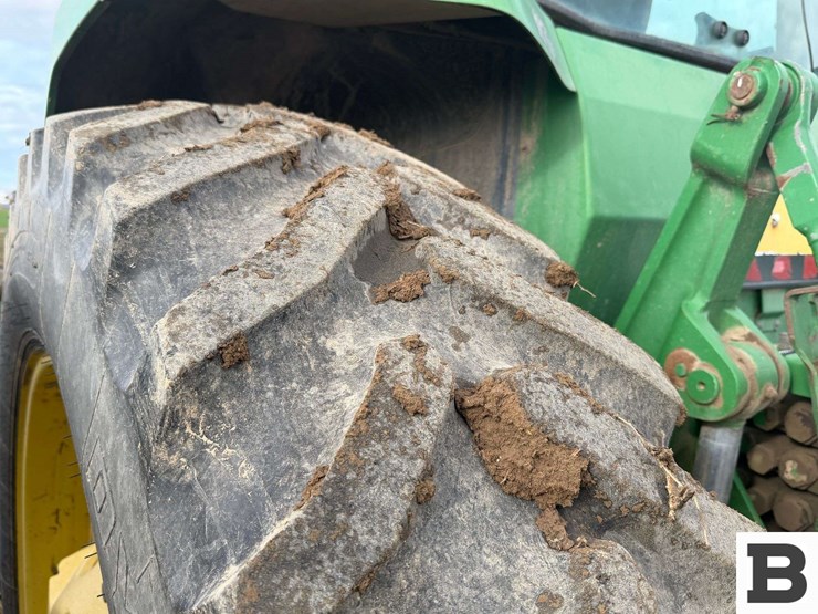 1995-john-deere-8300-image-37