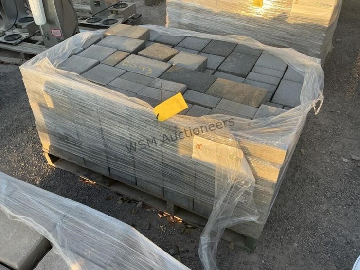 pallet-of-stone-pavers-image-2