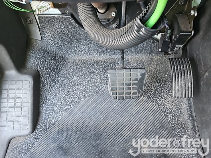 2017-international-8600-image-39