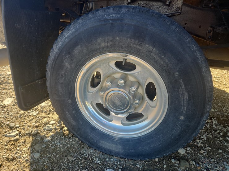 2002-ford-f250-image-38