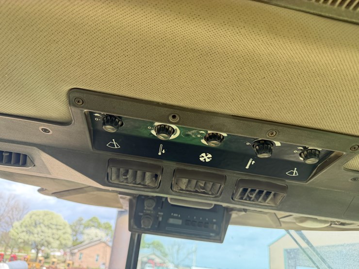 1990-john-deere-4955-image-58