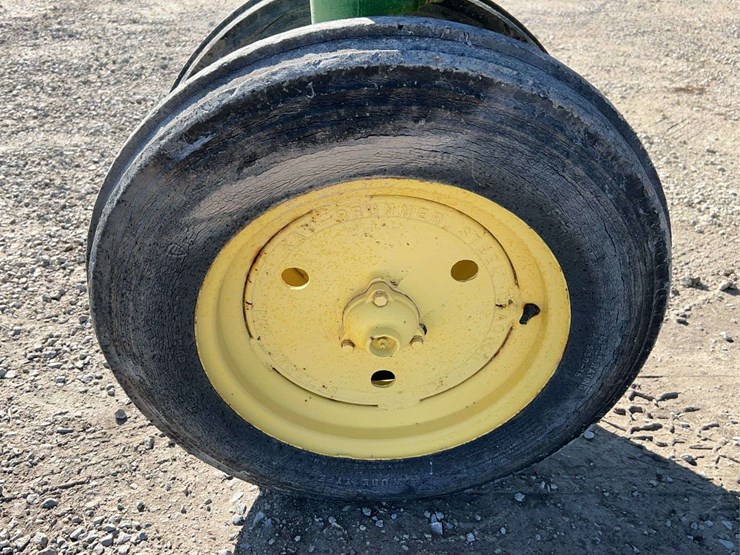 john-deere-a-image-16