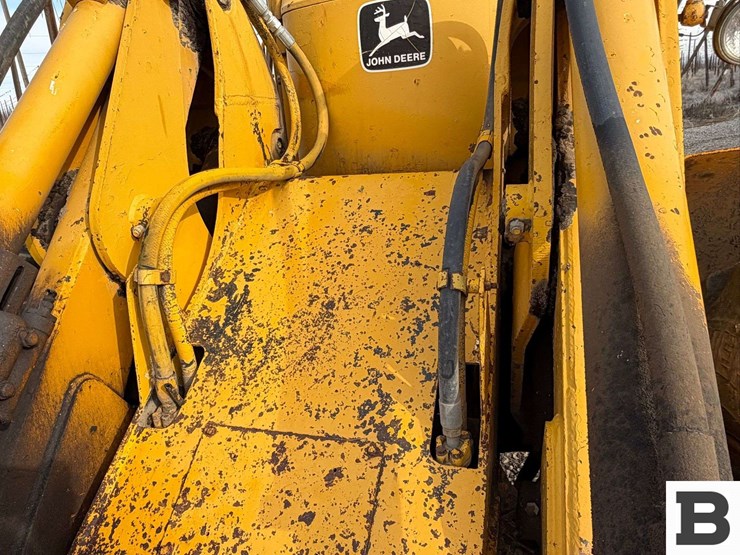 john-deere-544-image-17