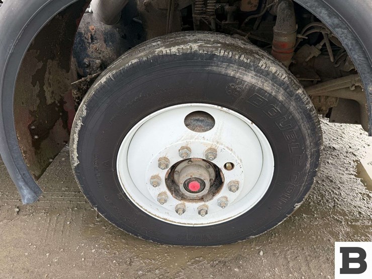 1996-volvo-wx-feed-truck---albany,-or-image-60