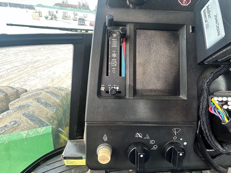 1995-john-deere-8870-image-27