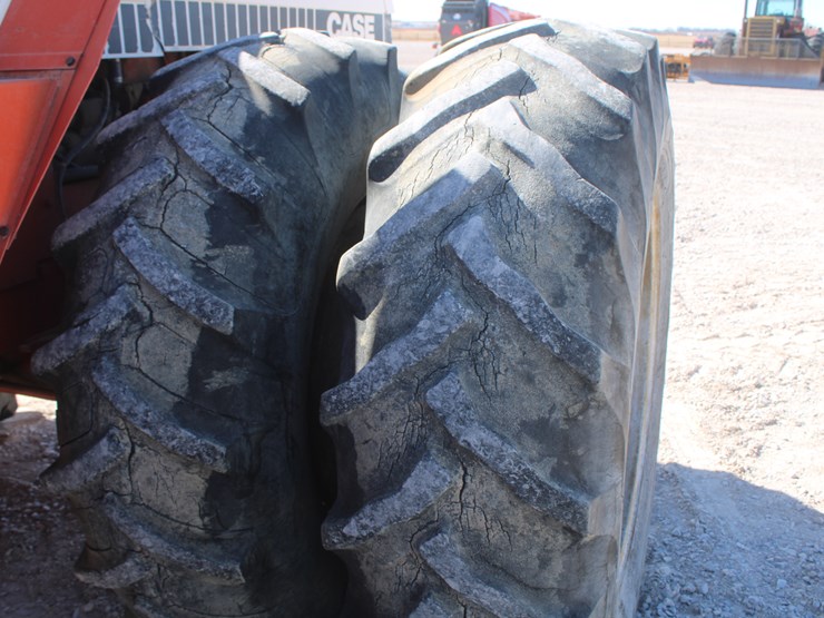 #1015-•-case-4490-tractor-image-43