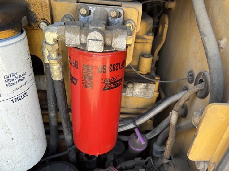 caterpillar-143h-image-54