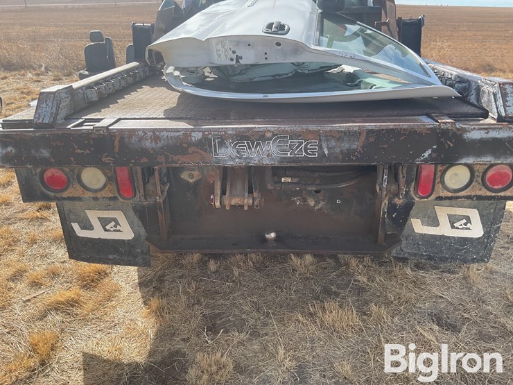 2004-gmc-k2500-image-18