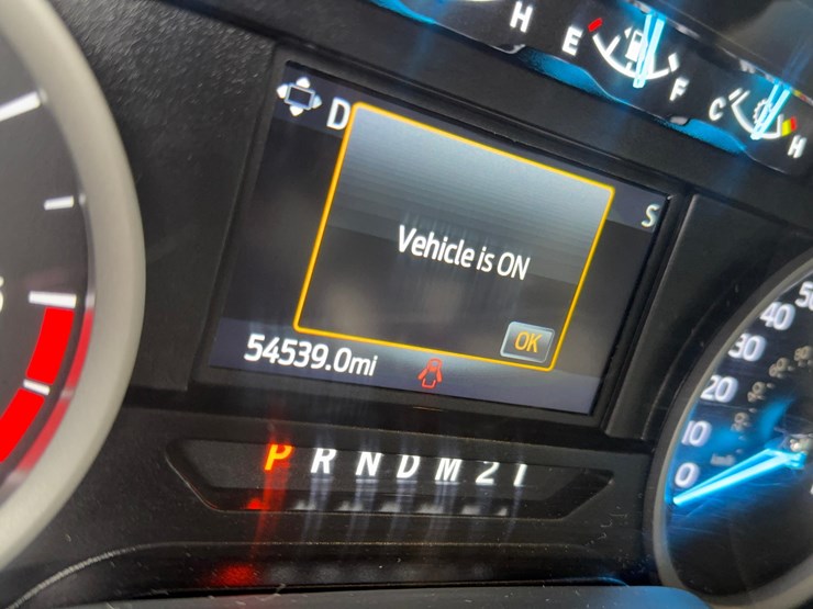 2022-ford-f250-image-21