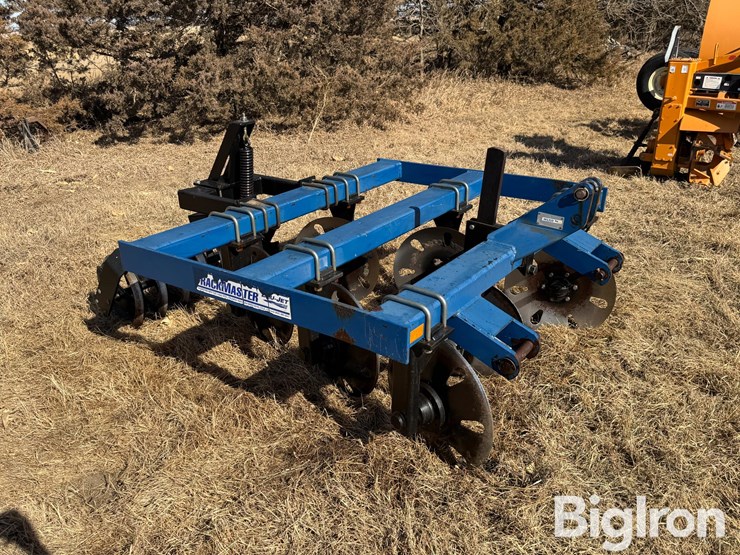 blu-jet-track-master-image-3