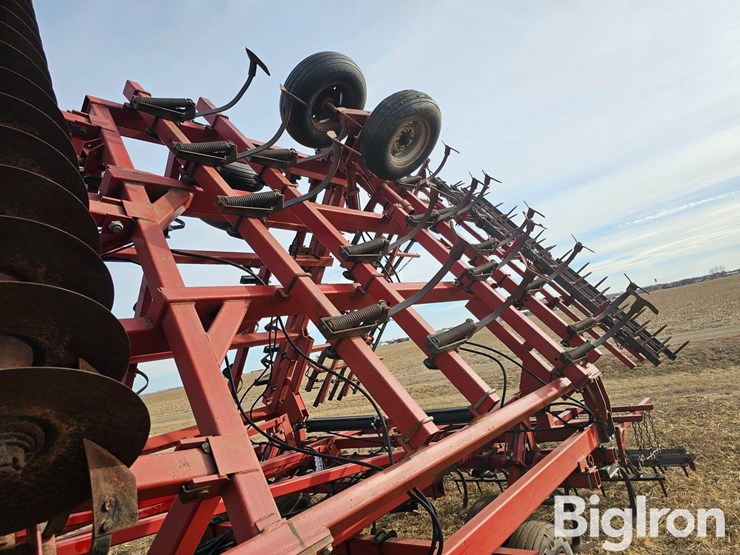 case-ih-4200-image-11