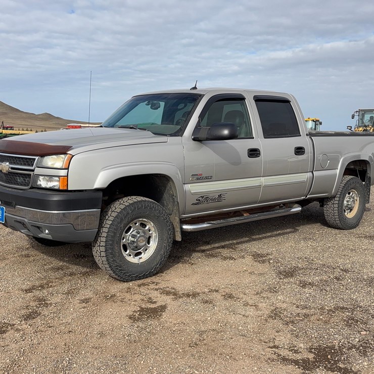 2004 Chevrolet K2500HD Pickup
