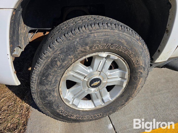 2007-chevrolet-tahoe-image-19