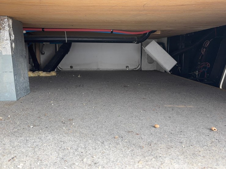 2004-forest-river-salem-camper-image-10