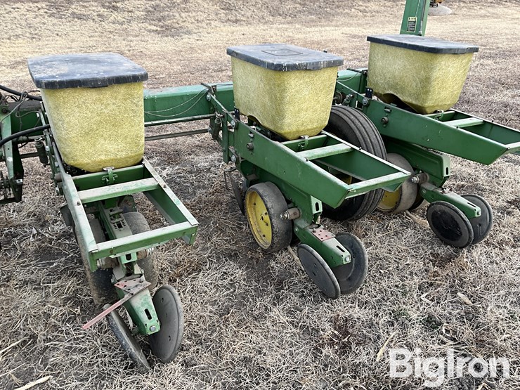 john-deere-7100-image-20