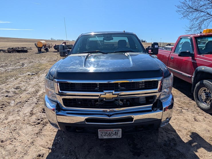 2007-chevrolet-3500-image-2