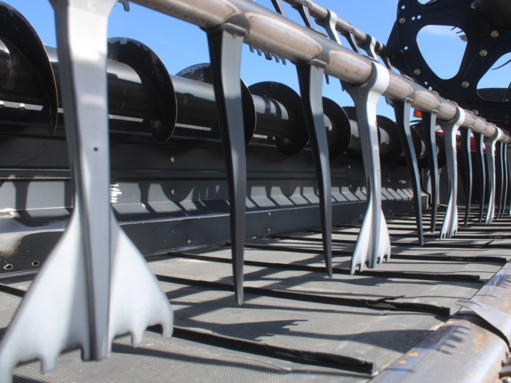 2011-case-ih-2162-image-23