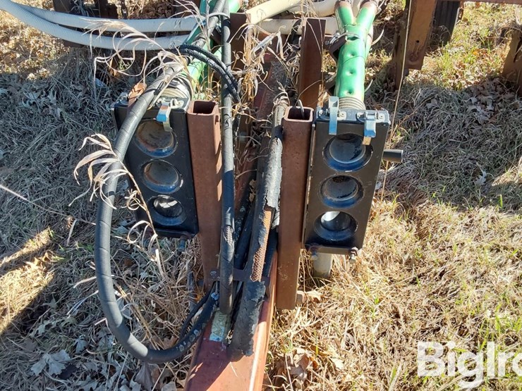 international-800-image-10