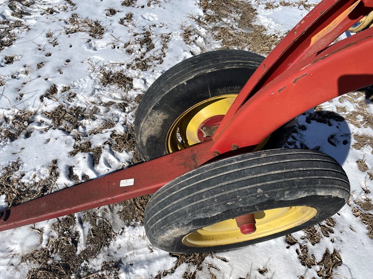 new-holland-258-image-14