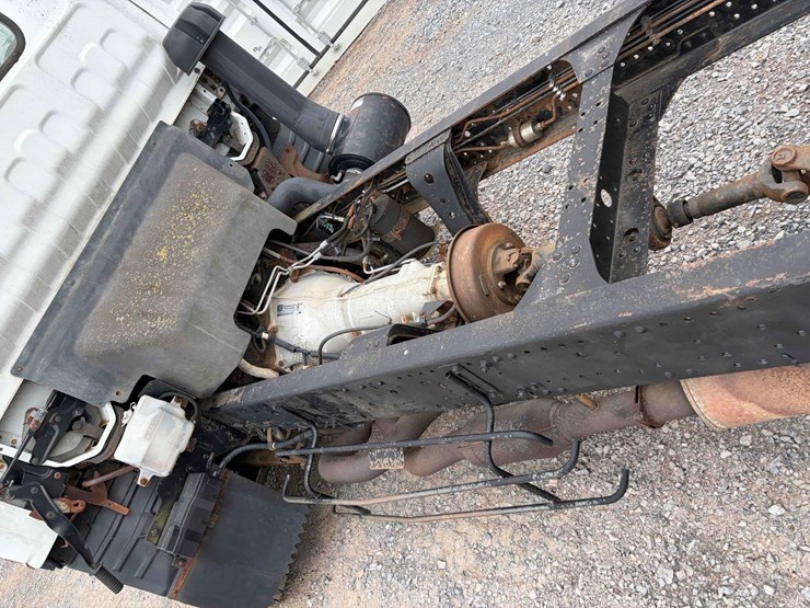 1997-isuzu-npr-image-7