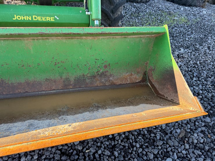 2017-john-deere-6120m-image-36