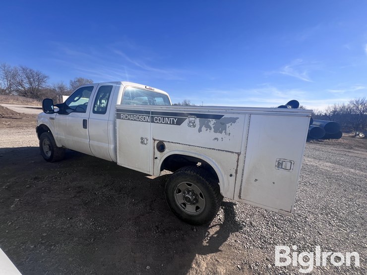 2006-ford-f350-image-8