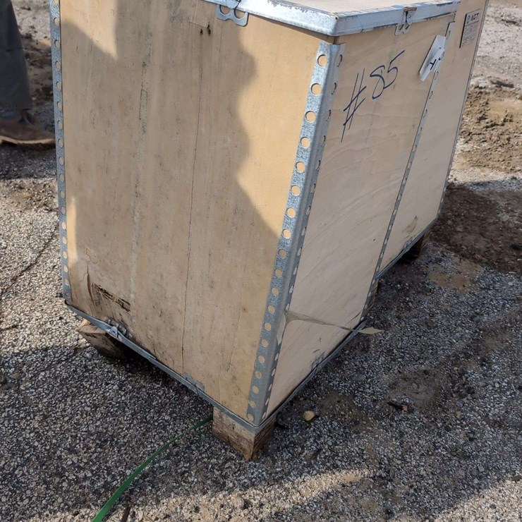 (1) AGT HRF3415 - 12V portable, commercial-grade diesel fuel transfer pump with a 49-ft (15-meter) retractable hose reel