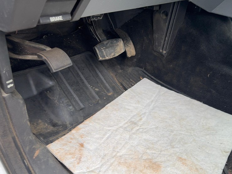 2011-ford-f250-image-21