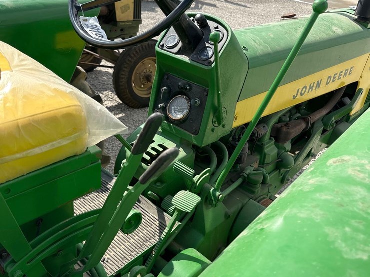 john-deere-530-image-11