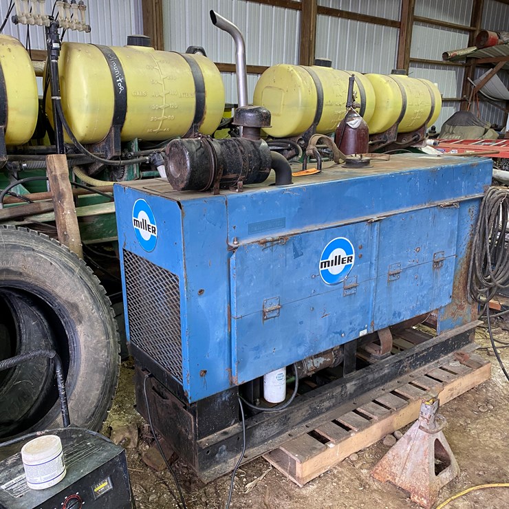 1980 MILLER TRAILBLAZER 55D