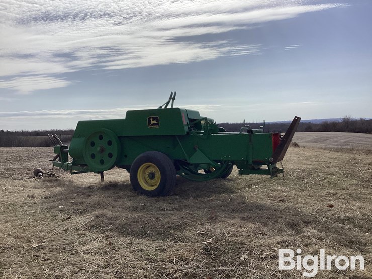 1998-john-deere-338-image-7