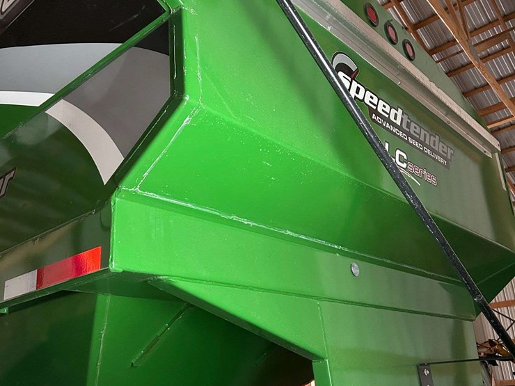 2017-j&m-lc390-image-6