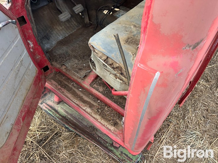 international-b-image-19