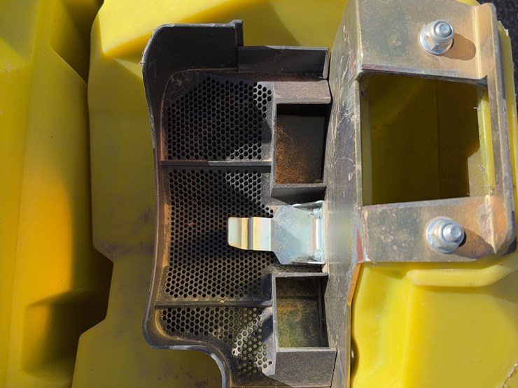 john-deere-11-image-9