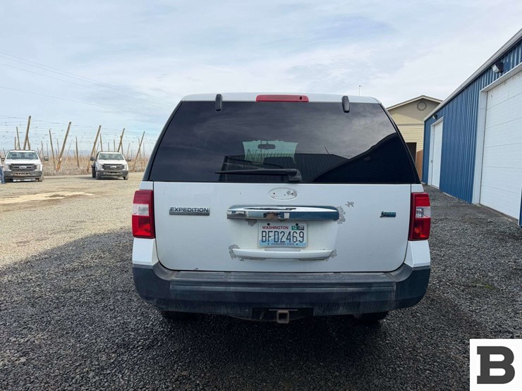 2012-ford-expedition-image-5