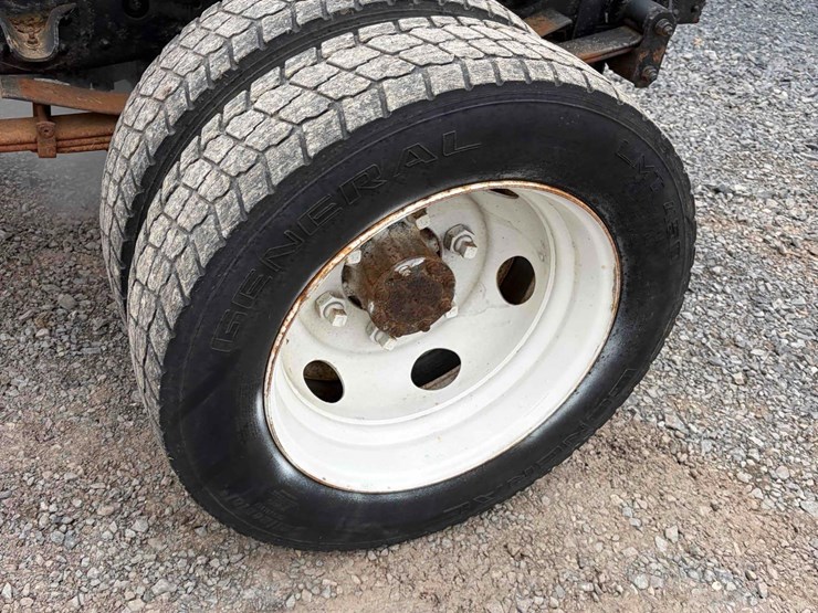 1997-isuzu-npr-image-9