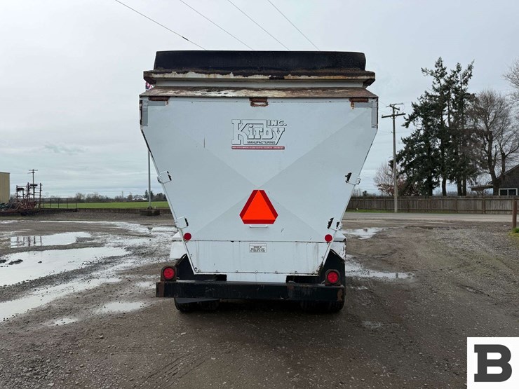 1996-volvo-wx-feed-truck---albany,-or-image-4